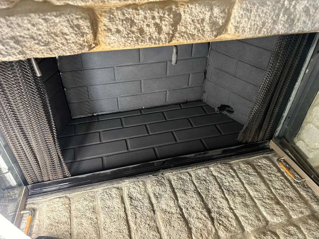 Cracked Rear Refractory Panel Replaced and the Whole Firebox Repainted